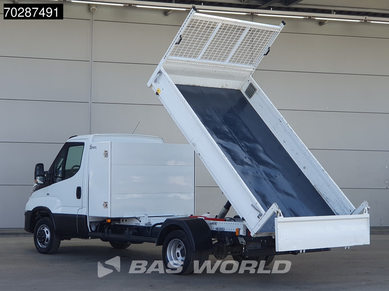 Iveco Daily 35C16 3.0L Kipper met Kist Dubbellucht 3,5t Trekhaak Navi Airco Cruise Camera Euro6 Tipper Benne Kieper 2m3 Airco Trekhaak Cruis - قلاب صغير: صورة 2 Iveco Daily 35C16 3.0L Kipper met Kist Dubbellucht 3,5t Trekhaak Navi Airco Cruise Camera Euro6 Tipper Benne Kieper 2m3 Airco Trekhaak Cruis - قلاب صغير: صورة 2