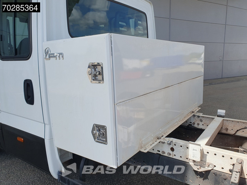Iveco Daily 35C16 3.0L Open Laadbak met Kist Dubbel Cabine Dubbellucht 3,5t Trekhaak Airco Cruise Euro6 Pritsche Pickup Open Box 2m3 Airco T - شاحنة مفتوحة: صورة 3 Iveco Daily 35C16 3.0L Open Laadbak met Kist Dubbel Cabine Dubbellucht 3,5t Trekhaak Airco Cruise Euro6 Pritsche Pickup Open Box 2m3 Airco T - شاحنة مفتوحة: صورة 3