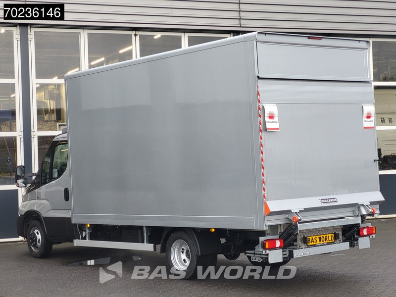 Iveco Daily 35C18 2025 MODEL Automaat 1000kg Laadklep ACC Navi Airco Zijdeur Bakwagen Meubelbak Koffer 22m3 Airco - شاحنة مغلقة الصندوق: صورة 2 Iveco Daily 35C18 2025 MODEL Automaat 1000kg Laadklep ACC Navi Airco Zijdeur Bakwagen Meubelbak Koffer 22m3 Airco - شاحنة مغلقة الصندوق: صورة 2