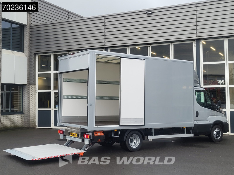 Iveco Daily 35C18 2025 MODEL Automaat 1000kg Laadklep ACC Navi Airco Zijdeur Bakwagen Meubelbak Koffer 22m3 Airco - شاحنة مغلقة الصندوق: صورة 3 Iveco Daily 35C18 2025 MODEL Automaat 1000kg Laadklep ACC Navi Airco Zijdeur Bakwagen Meubelbak Koffer 22m3 Airco - شاحنة مغلقة الصندوق: صورة 3