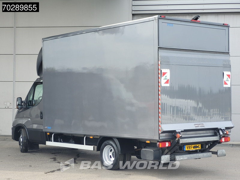 Iveco Daily 35C18 3.0L 180PK Automaat Bakwagen Dhollandia Laadklep Lat om Lat Zijdeur Navi Camera Airco Cruise Koffer Meubelbak 22m3 Airco C - شاحنة مغلقة الصندوق: صورة 2 Iveco Daily 35C18 3.0L 180PK Automaat Bakwagen Dhollandia Laadklep Lat om Lat Zijdeur Navi Camera Airco Cruise Koffer Meubelbak 22m3 Airco C - شاحنة مغلقة الصندوق: صورة 2