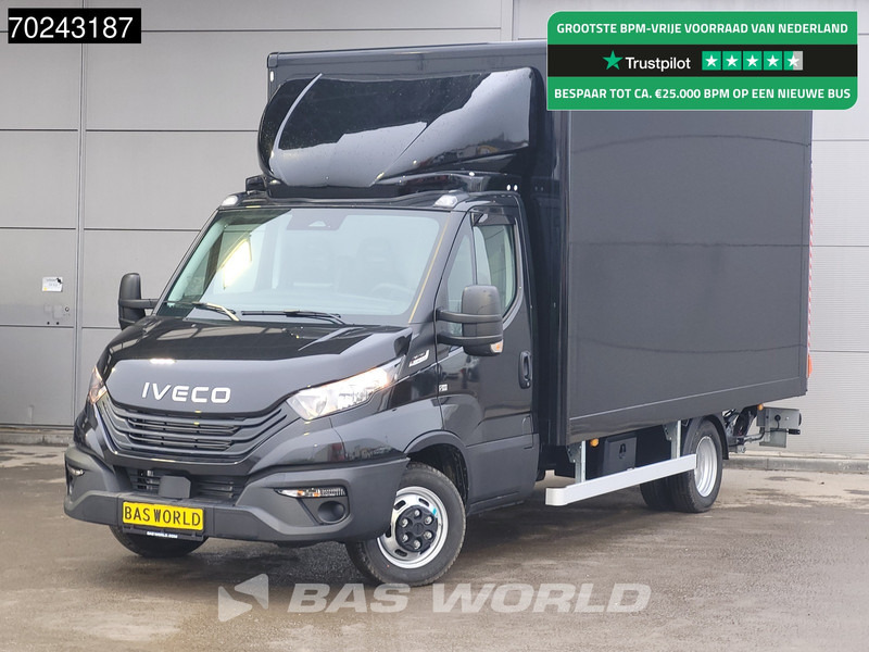 Iveco Daily 35C18 3.0L Automaat 180PK 1000KG Laadklep Zijdeur 2025-Model Bakwagen Dubbellucht ACC LED Navi Airco D'Hollandia 3,5t Trekgewich - شاحنة مغلقة الصندوق: صورة 1 Iveco Daily 35C18 3.0L Automaat 180PK 1000KG Laadklep Zijdeur 2025-Model Bakwagen Dubbellucht ACC LED Navi Airco D'Hollandia 3,5t Trekgewich - شاحنة مغلقة الصندوق: صورة 1