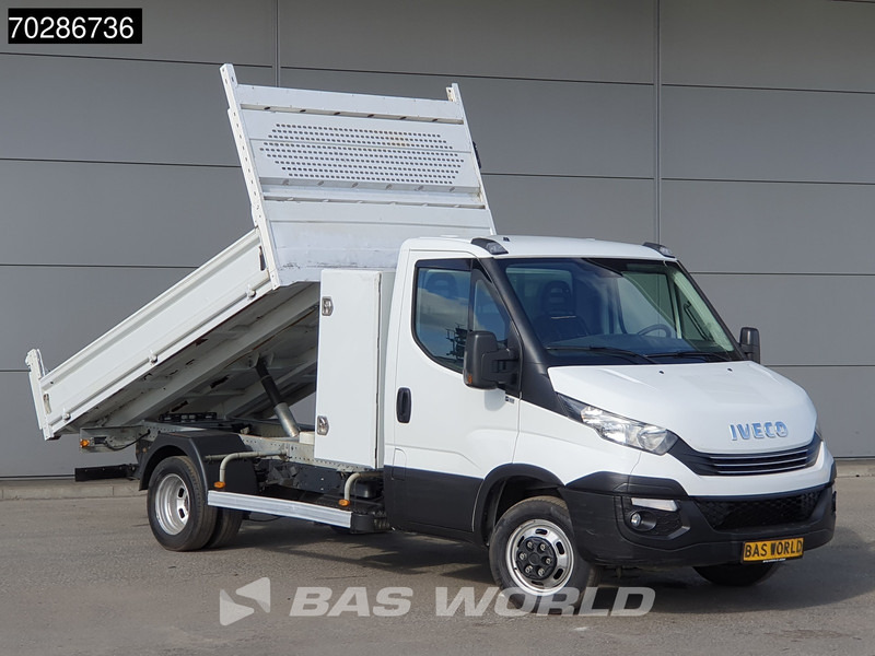 Iveco Daily 35C18 3.0L Automaat Kipper met Kist Dubbellucht 3,5t Trekhaak Airco Euro6 Tipper Kieper Benne 2m3 Airco Trekhaak Cruise control - قلاب صغير: صورة 3 Iveco Daily 35C18 3.0L Automaat Kipper met Kist Dubbellucht 3,5t Trekhaak Airco Euro6 Tipper Kieper Benne 2m3 Airco Trekhaak Cruise control - قلاب صغير: صورة 3