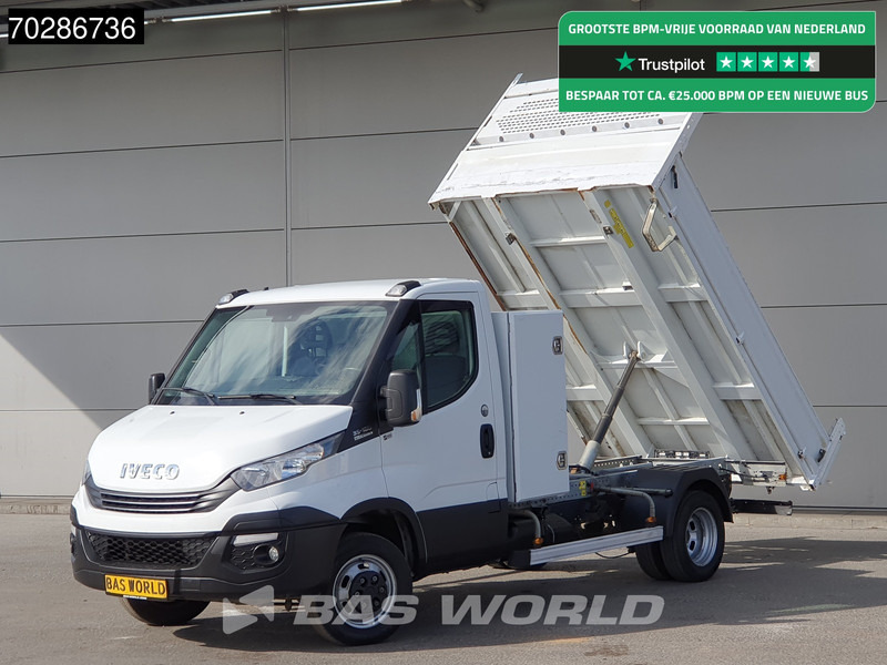 Iveco Daily 35C18 3.0L Automaat Kipper met Kist Dubbellucht 3,5t Trekhaak Airco Euro6 Tipper Kieper Benne 2m3 Airco Trekhaak Cruise control - قلاب صغير: صورة 1 Iveco Daily 35C18 3.0L Automaat Kipper met Kist Dubbellucht 3,5t Trekhaak Airco Euro6 Tipper Kieper Benne 2m3 Airco Trekhaak Cruise control - قلاب صغير: صورة 1