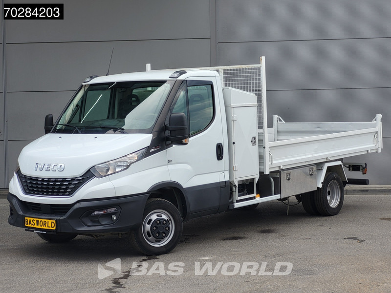 Iveco Daily 35C18 3.0L Automaat Kipper met Kist Dubbellucht 3,5t Trekhaak Cruise Euro6 Tipper Benne Kieper 2m3 Trekhaak Cruise control - قلاب صغير: صورة 2 Iveco Daily 35C18 3.0L Automaat Kipper met Kist Dubbellucht 3,5t Trekhaak Cruise Euro6 Tipper Benne Kieper 2m3 Trekhaak Cruise control - قلاب صغير: صورة 2