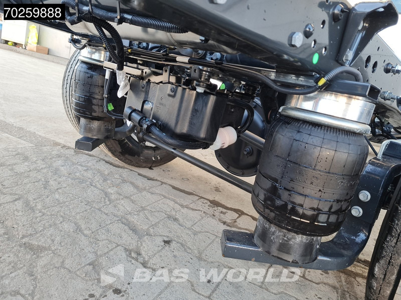 Iveco Daily 35C18 3.0L Automaat Luchtvering Laadklep Zijdeur Dubbellucht Bakwagen 180PK LED Airco Cruise Camera Lat om Lat D'Hollandia Euro6 - شاحنة مغلقة الصندوق: صورة 5 Iveco Daily 35C18 3.0L Automaat Luchtvering Laadklep Zijdeur Dubbellucht Bakwagen 180PK LED Airco Cruise Camera Lat om Lat D'Hollandia Euro6 - شاحنة مغلقة الصندوق: صورة 5