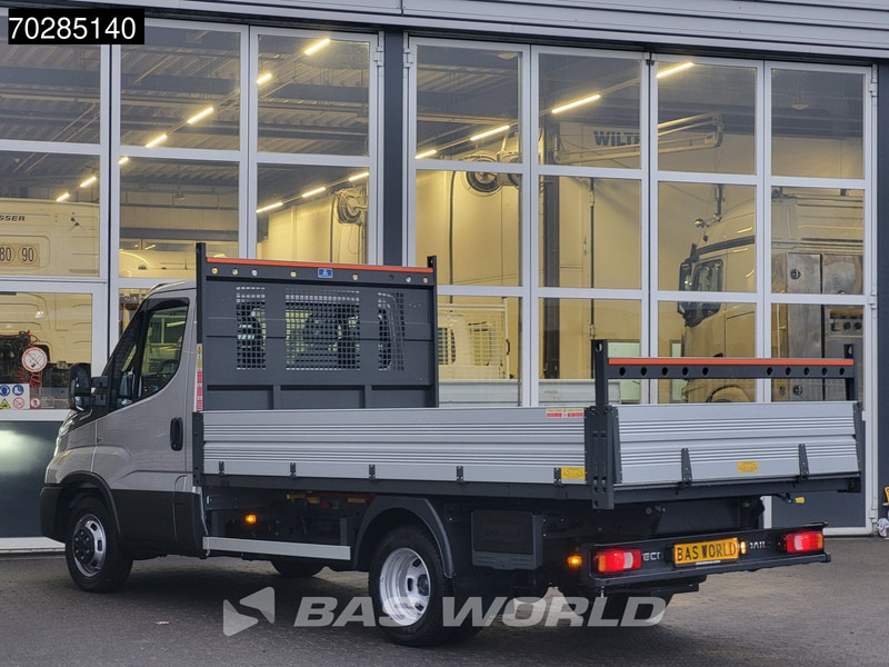 Iveco Daily 35C21 3.0L 210PK Automaat Open Laadbak 2025 model ACC Airco CarPlay Pritsche Pickup Open Box Airco - شاحنة مفتوحة: صورة 5 Iveco Daily 35C21 3.0L 210PK Automaat Open Laadbak 2025 model ACC Airco CarPlay Pritsche Pickup Open Box Airco - شاحنة مفتوحة: صورة 5