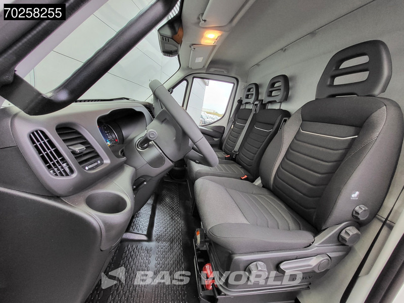 Iveco Daily 35C21 3.0L Automaat 2025 Black Edition model Dubbellucht L2H2 LED ACC CarPlay Camera Parkeersensoren 12m3 Airco Iveco Daily 35C21 3.0L Automaat 2025 Black Edition model Dubbellucht L2H2 LED ACC CarPlay Camera Parkeersensoren 12m3 Airco: صورة 14