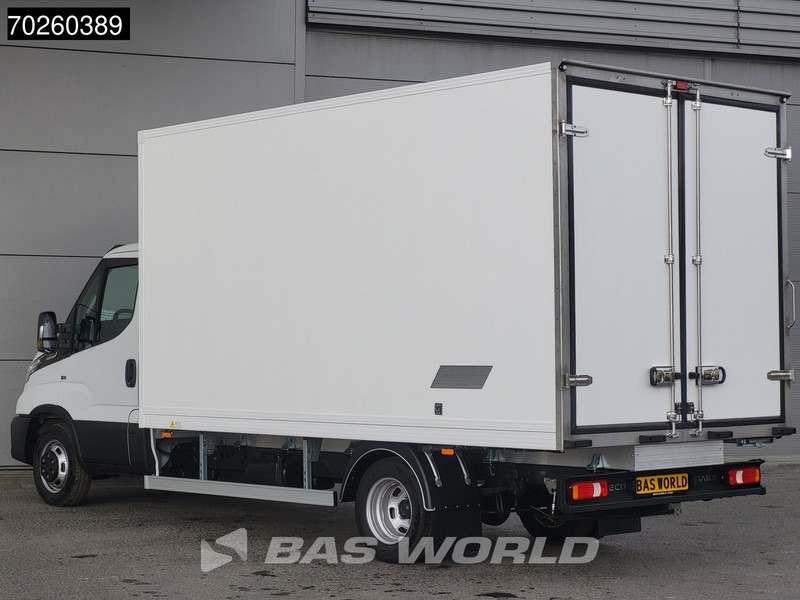 Iveco Daily 35C21 3.0L Koelwagen Vries Carrier Xarios 350 230V stekker CarPlay Airco ACC Koel Koeler Vriezer Vrieswagen Kühler Bakwagen Kühl - شاحنة مُبرّدة للتوصيل: صورة 2 Iveco Daily 35C21 3.0L Koelwagen Vries Carrier Xarios 350 230V stekker CarPlay Airco ACC Koel Koeler Vriezer Vrieswagen Kühler Bakwagen Kühl - شاحنة مُبرّدة للتوصيل: صورة 2