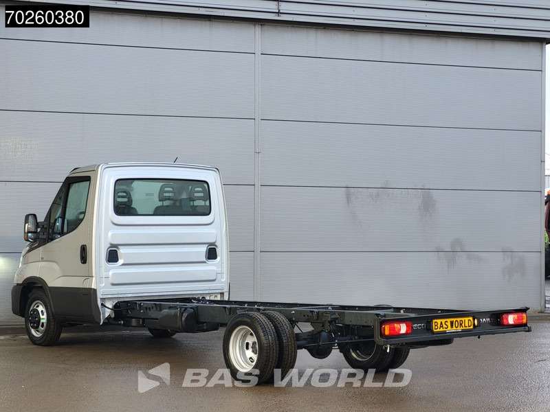 Iveco Daily 35C21 Automaat 410wb Dubbellucht 2025model Chassis Cabine ACC Fahrgestell Airco - شاحنة التوصيل: صورة 5 Iveco Daily 35C21 Automaat 410wb Dubbellucht 2025model Chassis Cabine ACC Fahrgestell Airco - شاحنة التوصيل: صورة 5