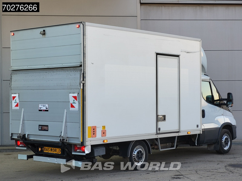 Iveco Daily 35S14 Automaat Laadklep Bakwagen Zijdeur Airco Cruise Meubelbak Koffer Airco Cruise control - شاحنة مغلقة الصندوق: صورة 5 Iveco Daily 35S14 Automaat Laadklep Bakwagen Zijdeur Airco Cruise Meubelbak Koffer Airco Cruise control - شاحنة مغلقة الصندوق: صورة 5