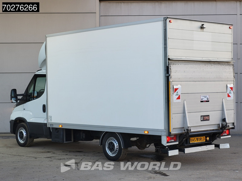 Iveco Daily 35S14 Automaat Laadklep Bakwagen Zijdeur Airco Cruise Meubelbak Koffer Airco Cruise control - شاحنة مغلقة الصندوق: صورة 2 Iveco Daily 35S14 Automaat Laadklep Bakwagen Zijdeur Airco Cruise Meubelbak Koffer Airco Cruise control - شاحنة مغلقة الصندوق: صورة 2