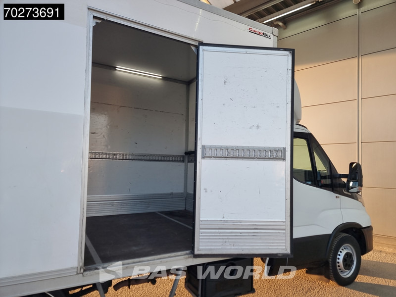 Iveco Daily 35S14 Automaat Laadklep Zijdeur Bakwagen Airco Cruise Meubelbak Koffer 20m3 Airco Cruise control - شاحنة مغلقة الصندوق: صورة 3 Iveco Daily 35S14 Automaat Laadklep Zijdeur Bakwagen Airco Cruise Meubelbak Koffer 20m3 Airco Cruise control - شاحنة مغلقة الصندوق: صورة 3