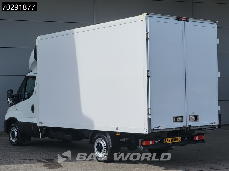 Iveco Daily 35S16 Automaat Bakwagen 160PK Achterdeuren Airco Camera Euro6 Meubelbak Koffer 21m3 Airco - شاحنة مغلقة الصندوق: صورة 2 Iveco Daily 35S16 Automaat Bakwagen 160PK Achterdeuren Airco Camera Euro6 Meubelbak Koffer 21m3 Airco - شاحنة مغلقة الصندوق: صورة 2