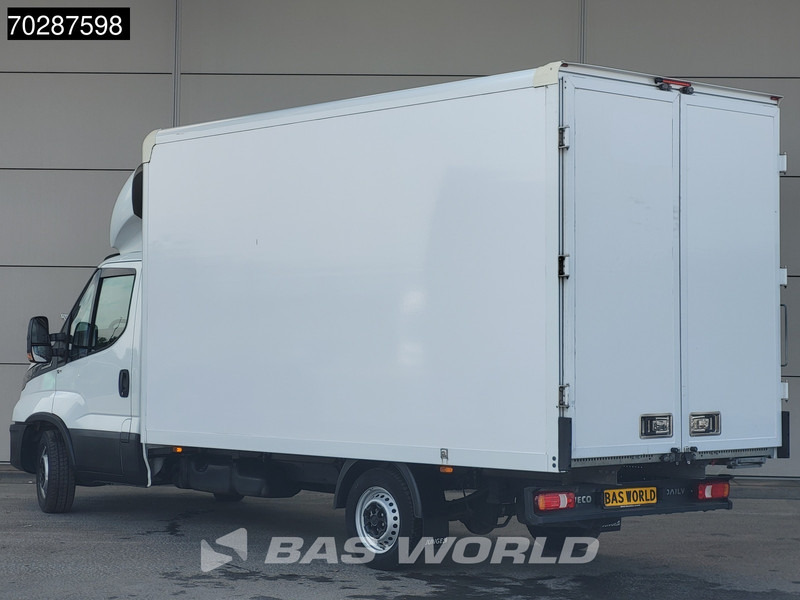 Iveco Daily 35S16 Automaat Bakwagen Achterdeuren 160PK Airco Camera Euro6 Meubelbak Koffer 21m3 Airco - شاحنة مغلقة الصندوق: صورة 2 Iveco Daily 35S16 Automaat Bakwagen Achterdeuren 160PK Airco Camera Euro6 Meubelbak Koffer 21m3 Airco - شاحنة مغلقة الصندوق: صورة 2