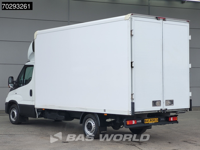 Iveco Daily 35S16 Automaat Bakwagen Achterdeuren 160PK Airco Camera Euro6 Meubelbak Koffer 21m3 Airco - شاحنة مغلقة الصندوق: صورة 2 Iveco Daily 35S16 Automaat Bakwagen Achterdeuren 160PK Airco Camera Euro6 Meubelbak Koffer 21m3 Airco - شاحنة مغلقة الصندوق: صورة 2