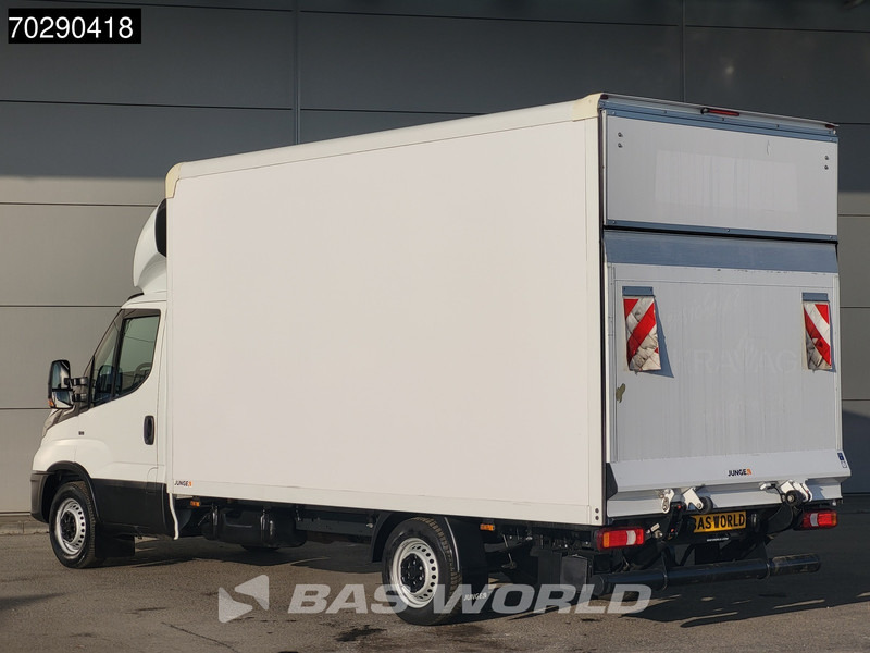 Iveco Daily 35S16 Automaat Bakwagen Laadklep Airco Camera Euro6 Meubelbak Koffer 21m3 Airco - شاحنة مغلقة الصندوق: صورة 2 Iveco Daily 35S16 Automaat Bakwagen Laadklep Airco Camera Euro6 Meubelbak Koffer 21m3 Airco - شاحنة مغلقة الصندوق: صورة 2