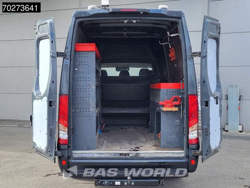 Iveco Daily 35S16 Dubbel Cabine Automaat 3,5t Trekhaak Werkplaatsinrichting LED Airco Cruise Camera Parkeersensoren DC Doka Mixto 8m3 Airco - فان: صورة 5 Iveco Daily 35S16 Dubbel Cabine Automaat 3,5t Trekhaak Werkplaatsinrichting LED Airco Cruise Camera Parkeersensoren DC Doka Mixto 8m3 Airco - فان: صورة 5