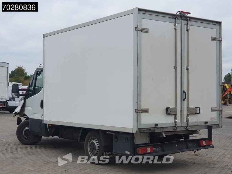 Iveco Daily 35S16 SCHADE! Koelwagen Zijdeur Carrier Xarios Airco Camera Euro6 Koel Koeler Kühl Kühler Kühlwagen Kühlkoffer 13m3 Airco - شاحنة مُبرّدة للتوصيل: صورة 2 Iveco Daily 35S16 SCHADE! Koelwagen Zijdeur Carrier Xarios Airco Camera Euro6 Koel Koeler Kühl Kühler Kühlwagen Kühlkoffer 13m3 Airco - شاحنة مُبرّدة للتوصيل: صورة 2
