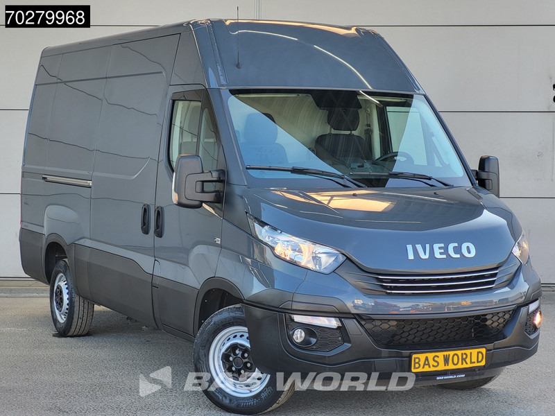Iveco Daily 35S18 3.0L Automaat L2H2 3,5t Trekhaak Airco Cruise Camera L2 12m3 Airco Trekhaak Cruise control - فان: صورة 3 Iveco Daily 35S18 3.0L Automaat L2H2 3,5t Trekhaak Airco Cruise Camera L2 12m3 Airco Trekhaak Cruise control - فان: صورة 3