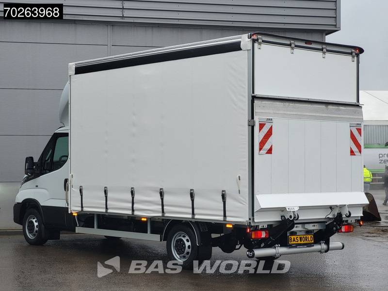 Iveco Daily 35S18 3.0L Automaat Schuifzeilen met Laadklep ACC Navi Bakwagen Schuifzeil Zeilen Koffer Meubelbak 28m3 Airco - شاحنة ستارة جانبية: صورة 2 Iveco Daily 35S18 3.0L Automaat Schuifzeilen met Laadklep ACC Navi Bakwagen Schuifzeil Zeilen Koffer Meubelbak 28m3 Airco - شاحنة ستارة جانبية: صورة 2