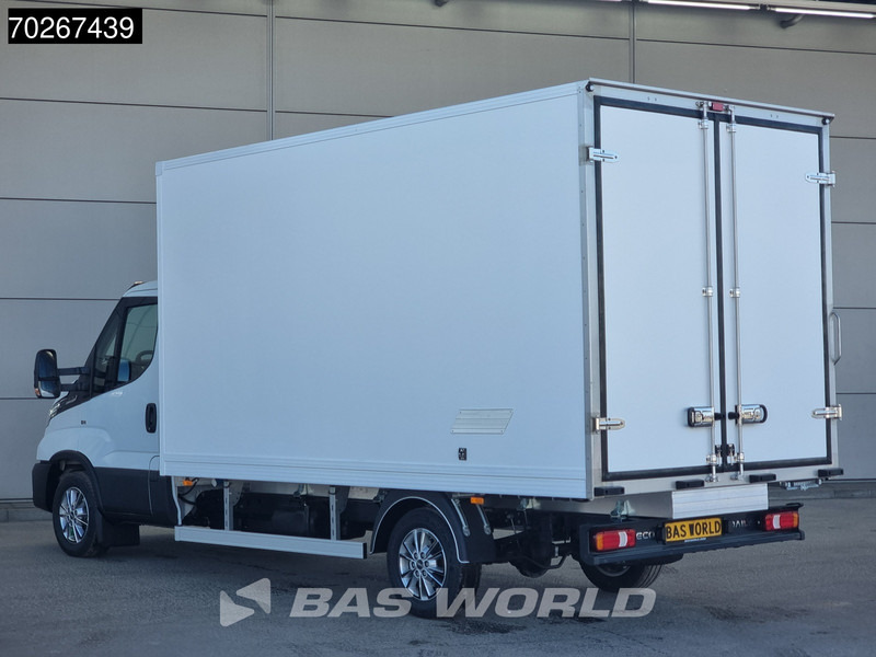 Iveco Daily 35S18 3.0L Koelwagen Vriezer Thermoking V-200 MAX 220V stekker -18 LED Navi Airco ACC Koel Koeler Kühler Bakwagen Kühlwagen Kühl - شاحنة مُبرّدة للتوصيل: صورة 2 Iveco Daily 35S18 3.0L Koelwagen Vriezer Thermoking V-200 MAX 220V stekker -18 LED Navi Airco ACC Koel Koeler Kühler Bakwagen Kühlwagen Kühl - شاحنة مُبرّدة للتوصيل: صورة 2