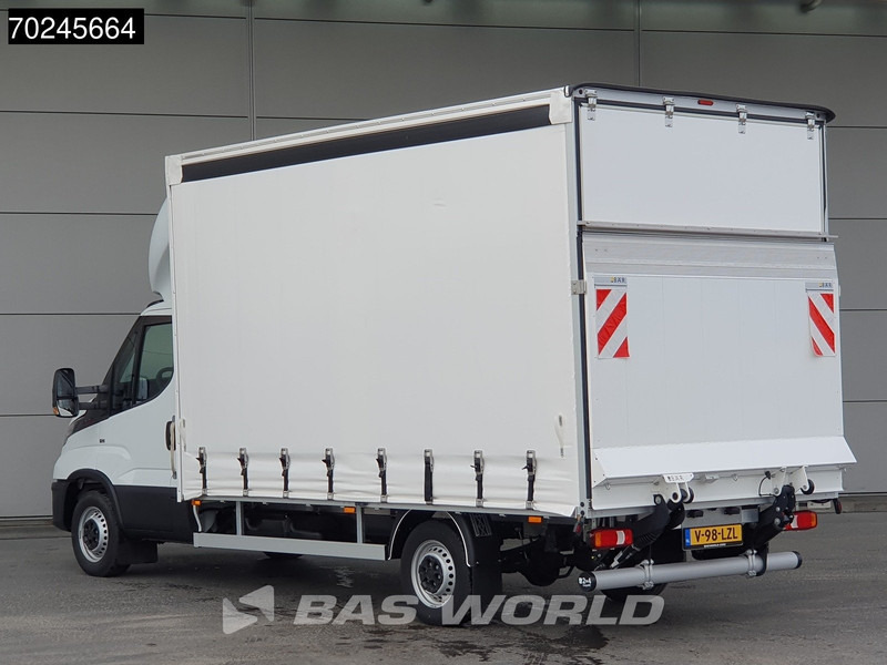 Iveco Daily 35S18 3.0L Laadklep 180PK Schuifzeilen Airco Cruise Bakwagen Euro6 Meubelbak Zeilenwagen Schuifzeil Plane 22m3 Airco Cruise cont - شاحنة ستارة جانبية: صورة 2 Iveco Daily 35S18 3.0L Laadklep 180PK Schuifzeilen Airco Cruise Bakwagen Euro6 Meubelbak Zeilenwagen Schuifzeil Plane 22m3 Airco Cruise cont - شاحنة ستارة جانبية: صورة 2