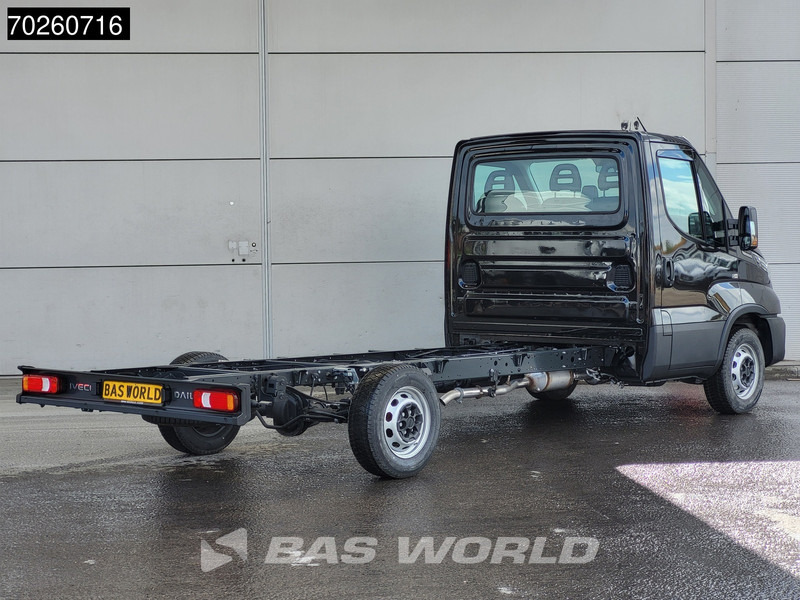 Iveco Daily 35S21 Chassiscabine Automaat 410WB ACC LED Parkeersensoren Euro6 Fahrgestell Chassis Airco - شاحنة التوصيل: صورة 3 Iveco Daily 35S21 Chassiscabine Automaat 410WB ACC LED Parkeersensoren Euro6 Fahrgestell Chassis Airco - شاحنة التوصيل: صورة 3