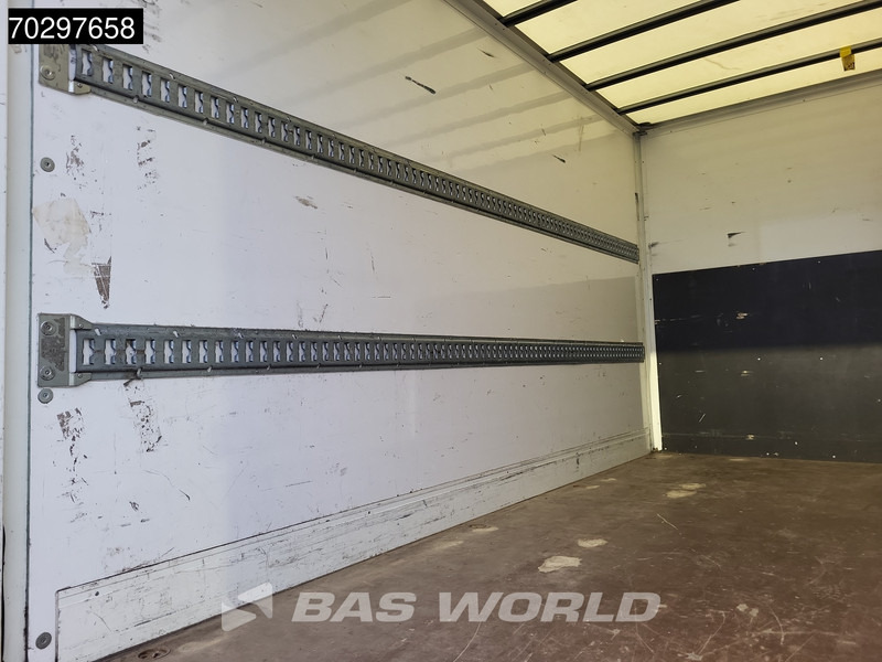 MAN TGE 3.140 Bakwagen Achterdeuren Airco Cruise Camera Euro6 Meubelbak Koffer Airco Cruise control MAN TGE 3.140 Bakwagen Achterdeuren Airco Cruise Camera Euro6 Meubelbak Koffer Airco Cruise control: صورة 7 MAN TGE 3.140 Bakwagen Achterdeuren Airco Cruise Camera Euro6 Meubelbak Koffer Airco Cruise control MAN TGE 3.140 Bakwagen Achterdeuren Airco Cruise Camera Euro6 Meubelbak Koffer Airco Cruise control: صورة 7