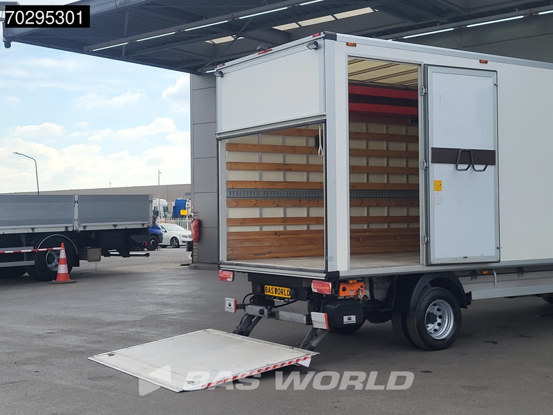 MAN TGE 3.180 Automaat Laadklep 3.5t trekhaak Dubbellucht Lat om Lat Zijdeur Navi Bakwagen Meubelbak Koffer Airco Trekhaak Cruise control - شاحنة مغلقة الصندوق: صورة 3 MAN TGE 3.180 Automaat Laadklep 3.5t trekhaak Dubbellucht Lat om Lat Zijdeur Navi Bakwagen Meubelbak Koffer Airco Trekhaak Cruise control - شاحنة مغلقة الصندوق: صورة 3
