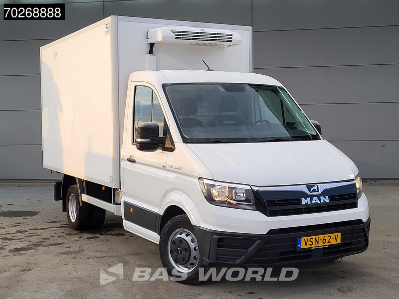 شاحنة مُبرّدة للتوصيل MAN TGE 5.180 Koelwagen Vriezer Bakwagen APK 12-2025 Thermo King 230V stekker Kuhlkoffer Airco Cruise 12m3 Airco Cruise control: صورة 5