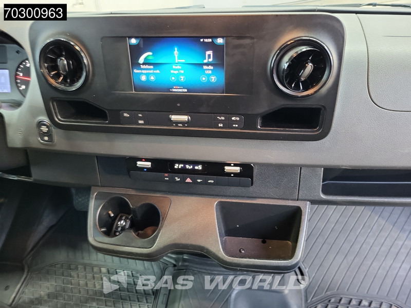 فان المدمجة Mercedes-Benz Sprinter 315 CDI Automaat L2H2 150PK Airco Camera Parkeersensoren MBUX CarPlay Euro6 L2 12m3 Airco: صورة 14 فان المدمجة Mercedes-Benz Sprinter 315 CDI Automaat L2H2 150PK Airco Camera Parkeersensoren MBUX CarPlay Euro6 L2 12m3 Airco: صورة 14