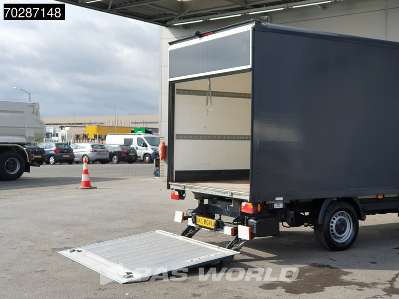 Mercedes-Benz Sprinter 316 CDI Laadklep Automaat Bakwagen ACC Airco Camera MBUX CarPlay Euro6 Meubelbak Koffer 19m3 Airco - شاحنة مغلقة الصندوق: صورة 3 Mercedes-Benz Sprinter 316 CDI Laadklep Automaat Bakwagen ACC Airco Camera MBUX CarPlay Euro6 Meubelbak Koffer 19m3 Airco - شاحنة مغلقة الصندوق: صورة 3