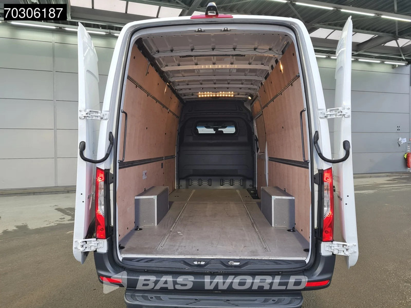 Mercedes-Benz Sprinter 317 CDI Automaat 2025 Model L3H2 Airco Cruise Camera Parkeersensoren 10inch MBUX CarPlay Euro6 L3 Airco Cruise control - فان: صورة 3 Mercedes-Benz Sprinter 317 CDI Automaat 2025 Model L3H2 Airco Cruise Camera Parkeersensoren 10inch MBUX CarPlay Euro6 L3 Airco Cruise control - فان: صورة 3