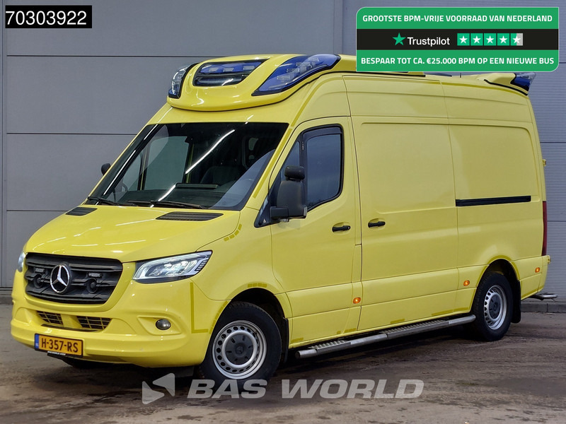 Mercedes-Benz Sprinter 319 CDI 3.0L V6 Ambulance 190PK L2H2 LED Airco Cruise Camera MBUX CarPlay Euro6 Krankenwagen Rettungswagen L2 8m3 Airco Cruise c - سيارة اسعاف: صورة 1 Mercedes-Benz Sprinter 319 CDI 3.0L V6 Ambulance 190PK L2H2 LED Airco Cruise Camera MBUX CarPlay Euro6 Krankenwagen Rettungswagen L2 8m3 Airco Cruise c - سيارة اسعاف: صورة 1