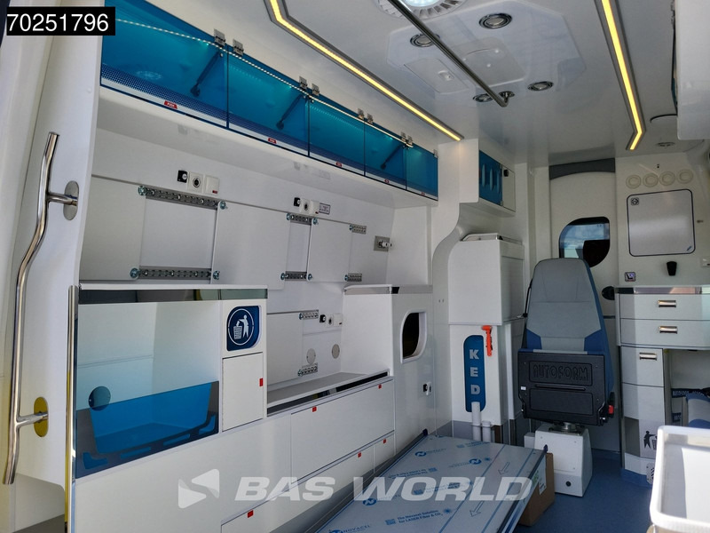 Mercedes-Benz Sprinter 319 CDI Automaat L2H2 New! Ambulance Ziekenwagen Rettungswagen Krankenwagen 10m3 Airco Cruise control - سيارة اسعاف: صورة 5 Mercedes-Benz Sprinter 319 CDI Automaat L2H2 New! Ambulance Ziekenwagen Rettungswagen Krankenwagen 10m3 Airco Cruise control - سيارة اسعاف: صورة 5