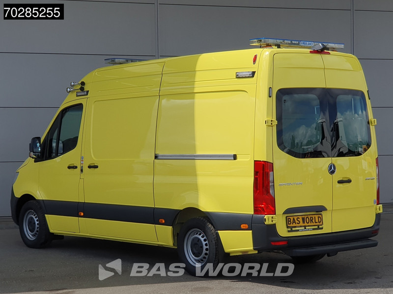Mercedes-Benz Sprinter 319 CDI Automaat Nieuw! Complete Ambulance Ziekenwagen Rettungswagen Krankenwagen 11m3 Airco Cruise control - سيارة اسعاف: صورة 2 Mercedes-Benz Sprinter 319 CDI Automaat Nieuw! Complete Ambulance Ziekenwagen Rettungswagen Krankenwagen 11m3 Airco Cruise control - سيارة اسعاف: صورة 2