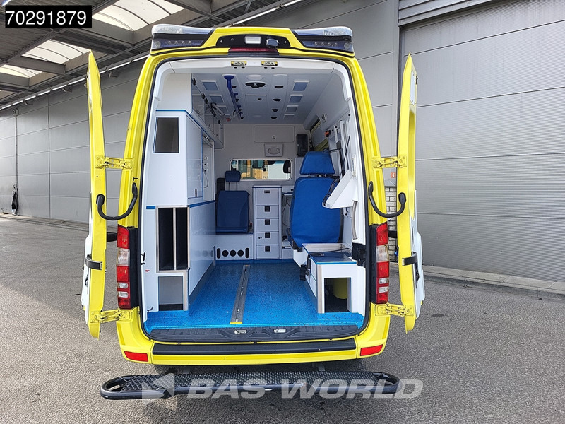 Mercedes-Benz Sprinter 319 CDI Marge! 3.0L V6 Automaat 2x Schuifdeur Airco Cruise Euro6 Krankenwagen Rettungswagen 8m3 Airco Cruise control - سيارة اسعاف: صورة 3 Mercedes-Benz Sprinter 319 CDI Marge! 3.0L V6 Automaat 2x Schuifdeur Airco Cruise Euro6 Krankenwagen Rettungswagen 8m3 Airco Cruise control - سيارة اسعاف: صورة 3
