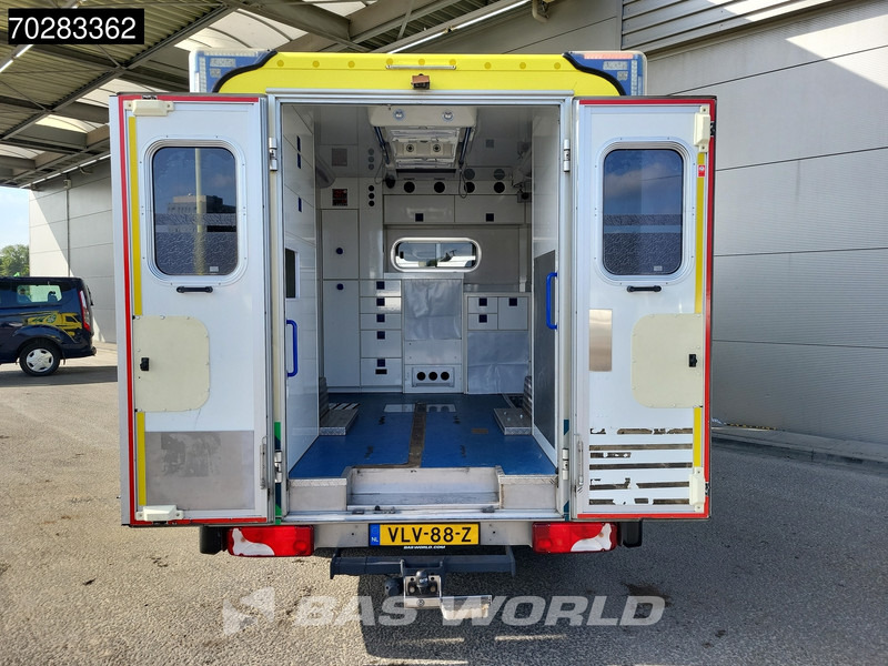 Mercedes-Benz Sprinter 519 CDI 3.0L V6 Automaat 190PK Ambulance Trekhaak Airco Cruise APK 02-2026 Euro6 Rettungswagen Krankenwagen 13m3 Airco Trekhaak - سيارة اسعاف: صورة 3 Mercedes-Benz Sprinter 519 CDI 3.0L V6 Automaat 190PK Ambulance Trekhaak Airco Cruise APK 02-2026 Euro6 Rettungswagen Krankenwagen 13m3 Airco Trekhaak - سيارة اسعاف: صورة 3