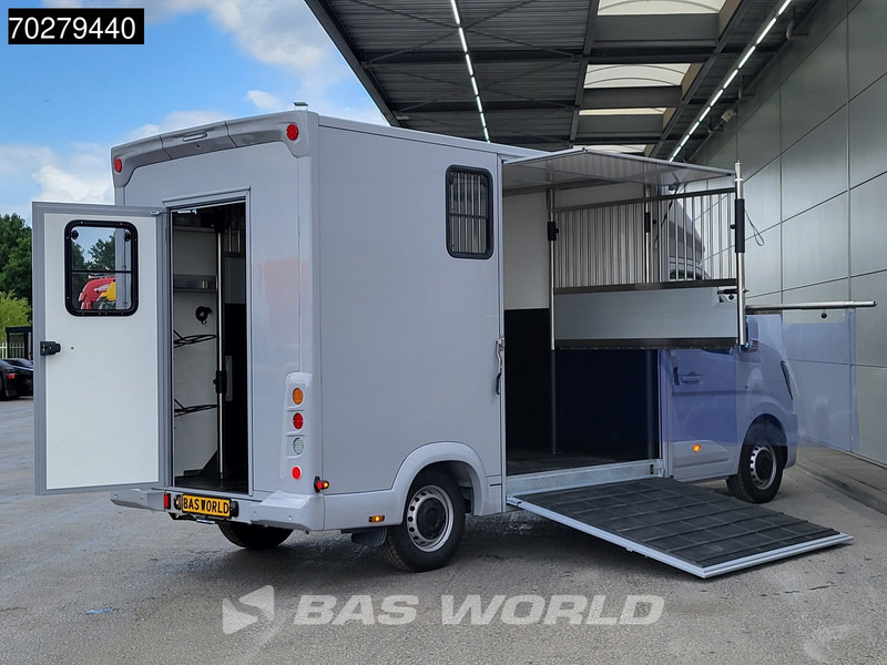 Renault Master 130pk 2025 model Paardenwagen Hengstenuitvoering / Horsetruck / Veewagen 18m3 Airco Cruise control - شاحنة التوصيل: صورة 2 Renault Master 130pk 2025 model Paardenwagen Hengstenuitvoering / Horsetruck / Veewagen 18m3 Airco Cruise control - شاحنة التوصيل: صورة 2