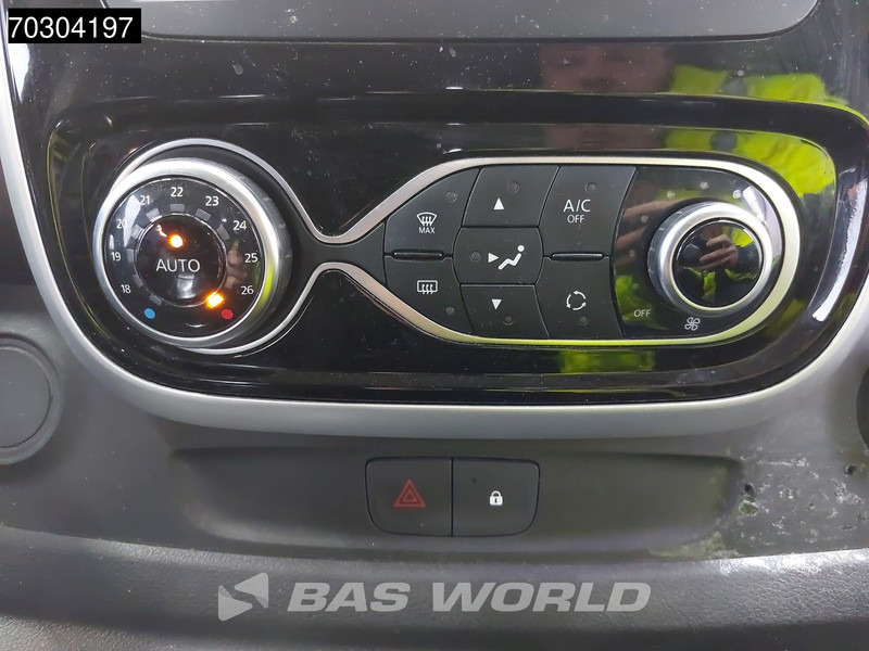 Renault Trafic 145pk Dubbel Cabine Automaat L2H1 LED Navi Airco Camera Parkeersensoren APK 09-2026 L2 DC Doka Mixto Airco Trekhaak Cruise contr Renault Trafic 145pk Dubbel Cabine Automaat L2H1 LED Navi Airco Camera Parkeersensoren APK 09-2026 L2 DC Doka Mixto Airco Trekhaak Cruise contr: صورة 15