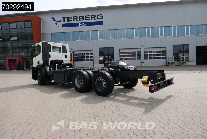 Iveco S-Way 340 S-Way 6X2 NEW chassis CNG RHD Retarder Euro 6 - شاحنة هيكل كابينة: صورة 2 Iveco S-Way 340 S-Way 6X2 NEW chassis CNG RHD Retarder Euro 6 - شاحنة هيكل كابينة: صورة 2