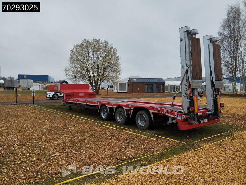 Langendorf ST-3 3 axles Lift+Steering Axle RAMPS SAF - عربة منخفضة مسطحة نصف مقطورة: صورة 2 Langendorf ST-3 3 axles Lift+Steering Axle RAMPS SAF - عربة منخفضة مسطحة نصف مقطورة: صورة 2