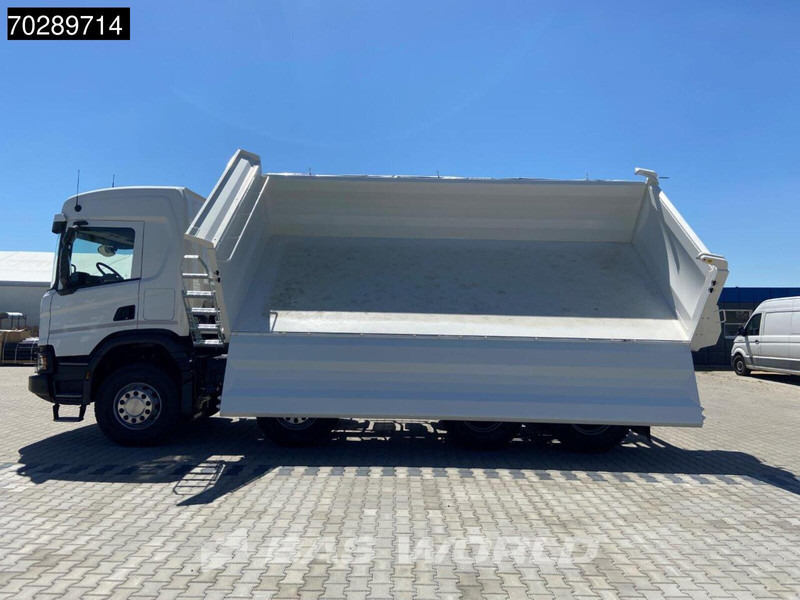 Scania P420 8X4 NEW! 13,5m3 3-way tipper Hardox450 Steel Steelsuspension Euro 6 Scania P420 8X4 NEW! 13,5m3 3-way tipper Hardox450 Steel Steelsuspension Euro 6: صورة 15 Scania P420 8X4 NEW! 13,5m3 3-way tipper Hardox450 Steel Steelsuspension Euro 6 Scania P420 8X4 NEW! 13,5m3 3-way tipper Hardox450 Steel Steelsuspension Euro 6: صورة 15