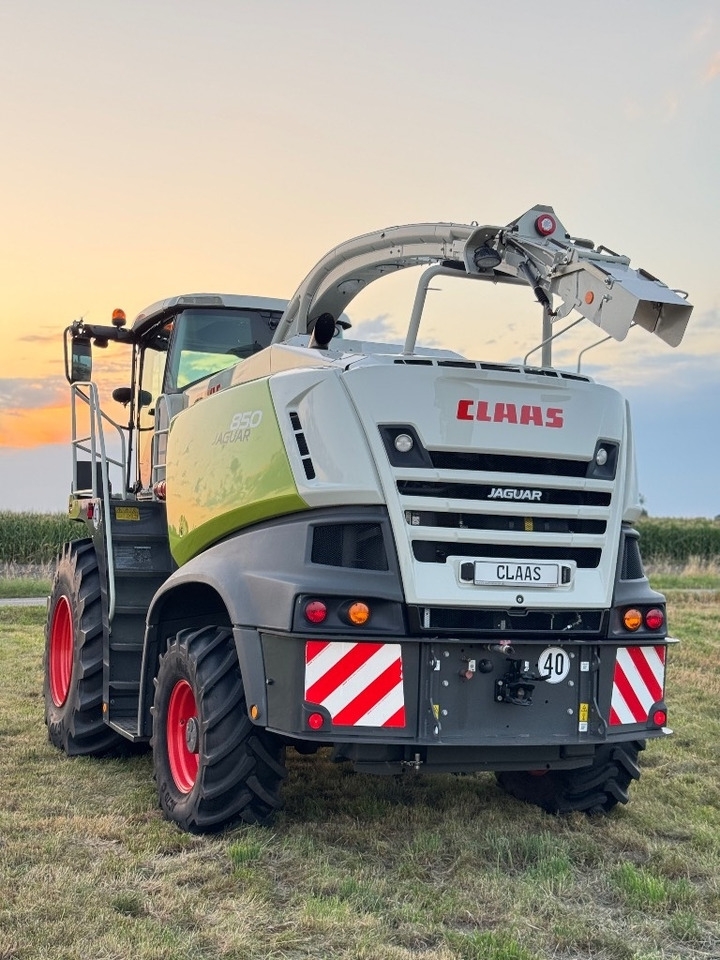 Claas Jaguar 850 Allrad + Kemper 360 PLUS - حصادة الأعلاف: صورة 5 Claas Jaguar 850 Allrad + Kemper 360 PLUS - حصادة الأعلاف: صورة 5