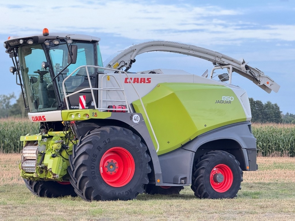 Claas Jaguar 850 Allrad + Kemper 360 PLUS - حصادة الأعلاف: صورة 2 Claas Jaguar 850 Allrad + Kemper 360 PLUS - حصادة الأعلاف: صورة 2