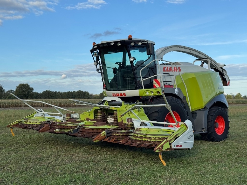 Claas Jaguar 950 Allrad + Claas Orbis 750 - حصادة الأعلاف: صورة 3 Claas Jaguar 950 Allrad + Claas Orbis 750 - حصادة الأعلاف: صورة 3