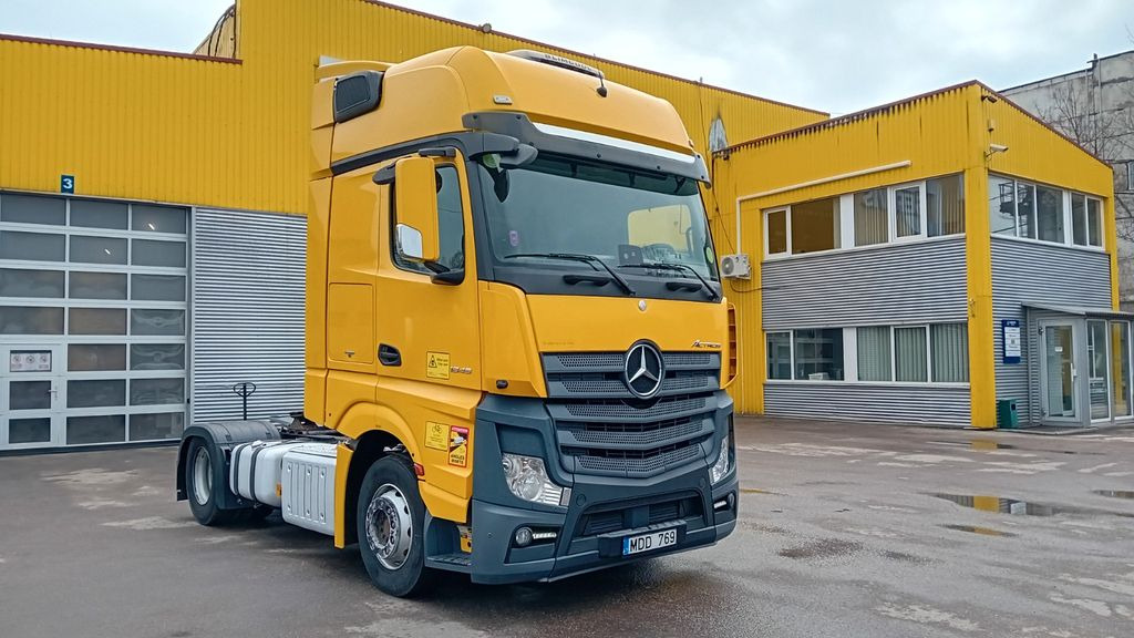 Mercedes-Benz 1845 GIGA space - وحدة جر: صورة 1 Mercedes-Benz 1845 GIGA space - وحدة جر: صورة 1
