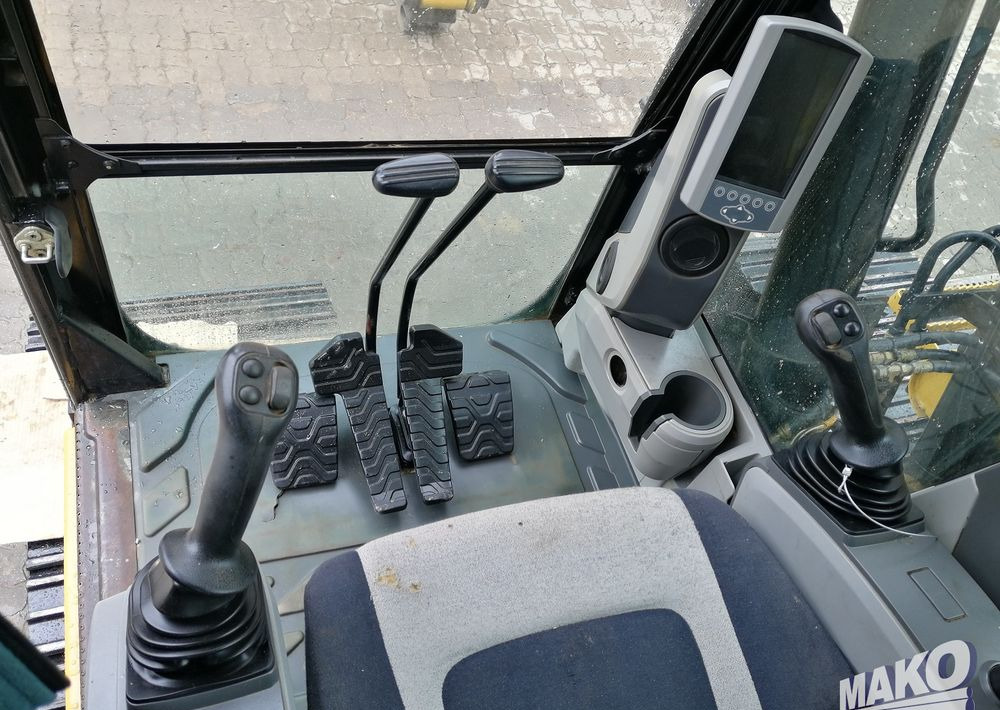حفار زحاف Caterpillar 312E: صورة 9
