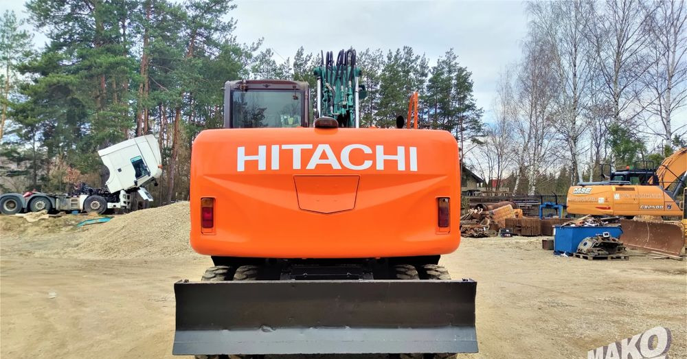 Hitachi ZX140W-3 - حفارة دولاب: صورة 3 Hitachi ZX140W-3 - حفارة دولاب: صورة 3